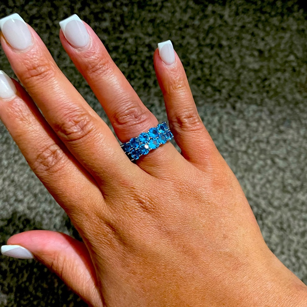 Elegant Blue Gemstone Ring